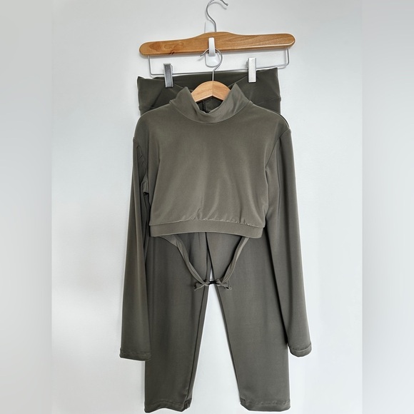Dance Custom Olive Green Long Sleeve Crop Top and Pant Set - adult medium - Picture 1 of 4